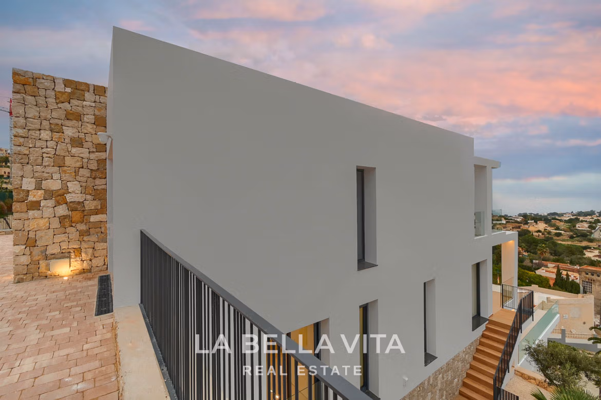 Elevated New Build Key Ready Villa with Panoramic Sea Views for Sale in Calpe