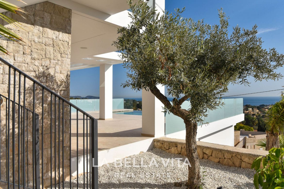 Elevated New Build Key Ready Villa with Panoramic Sea Views for Sale in Calpe