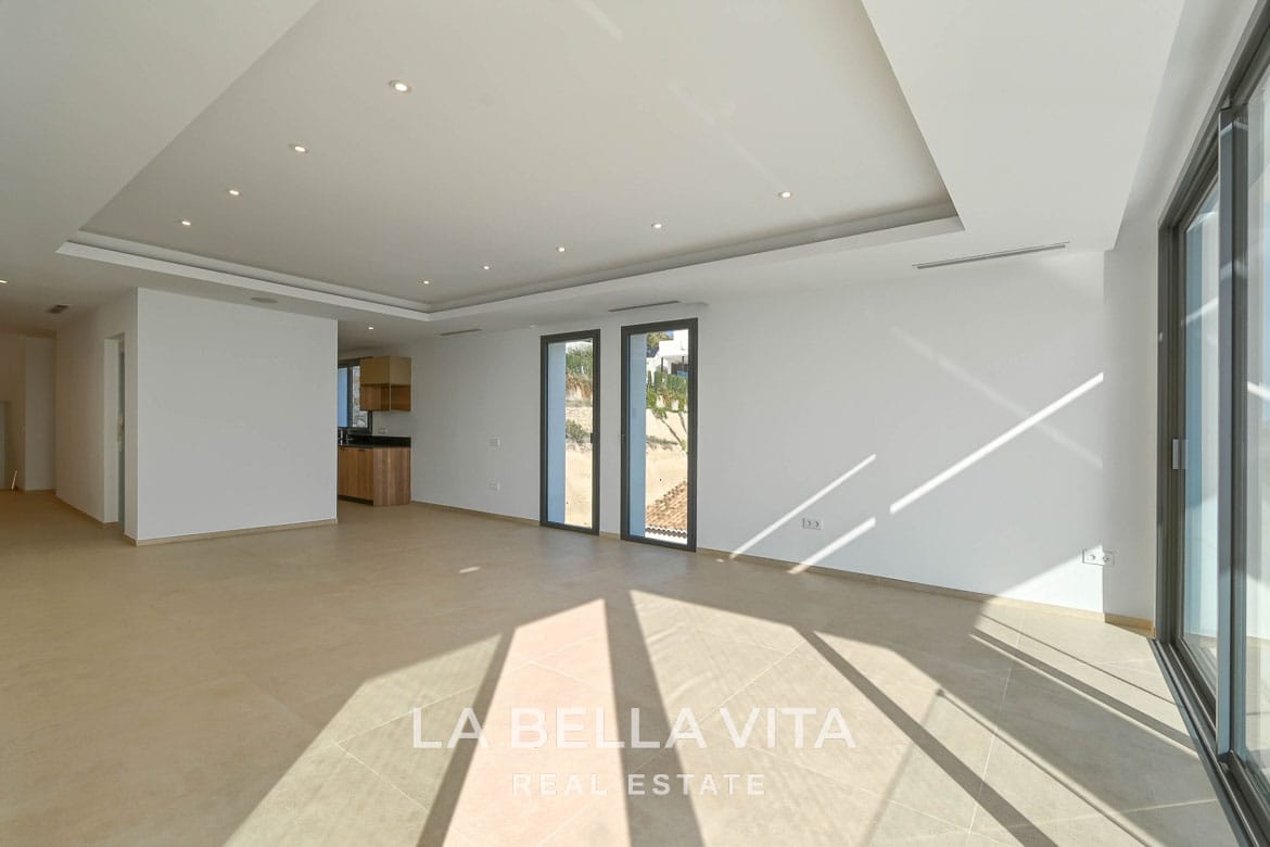 Elevated New Build Key Ready Villa with Panoramic Sea Views for Sale in Calpe