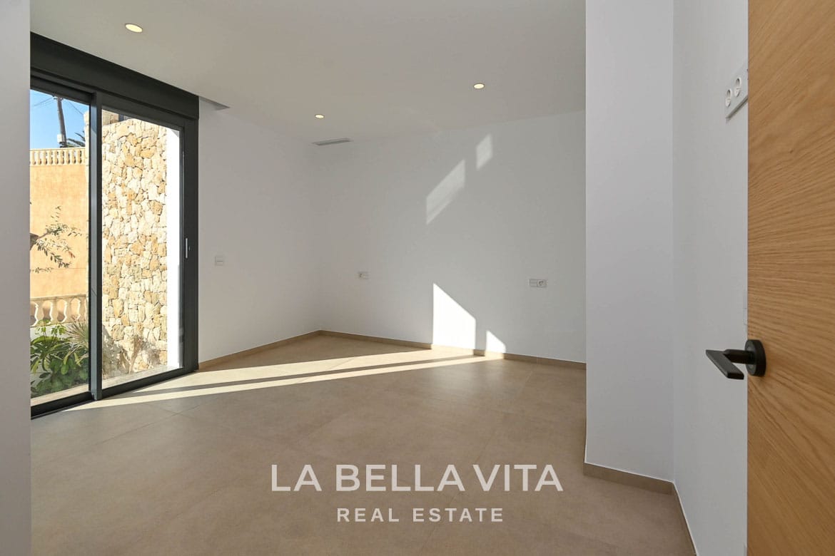 Elevated New Build Key Ready Villa with Panoramic Sea Views for Sale in Calpe