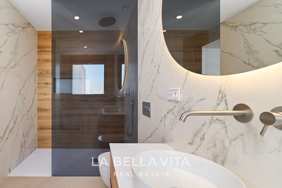 Elevated New Build Key Ready Villa with Panoramic Sea Views for Sale in Calpe