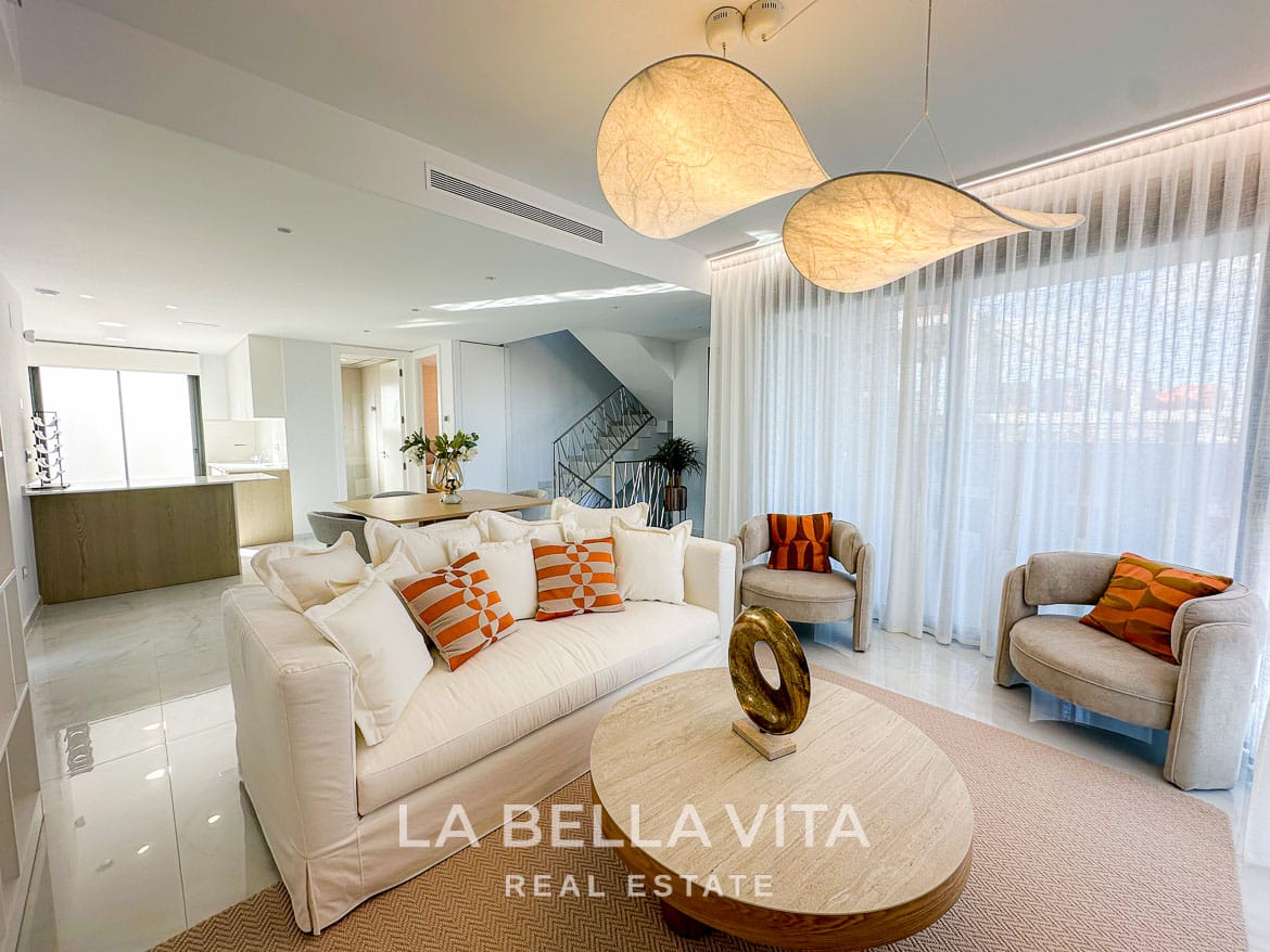 6-Bedroom Villa for Sale in Campoamor, Orihuela Costa – 14 Spacious 6-Bedroom Villa for Sale in Campoamor, Orihuela Costa – Lift, Private Pool, Basement & Garage