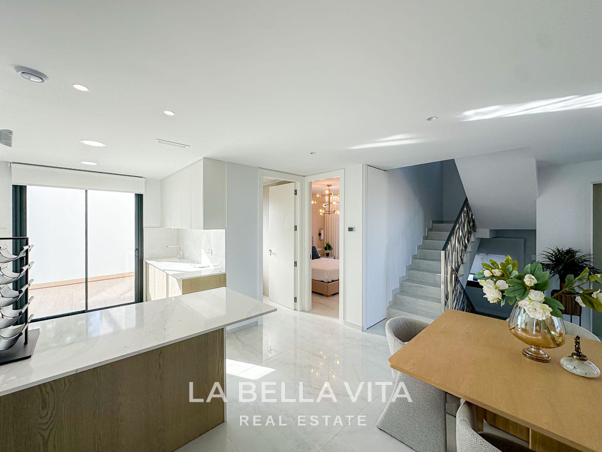 6-Bedroom Villa for Sale in Campoamor, Orihuela Costa – 15 Spacious 6-Bedroom Villa for Sale in Campoamor, Orihuela Costa – Lift, Private Pool, Basement & Garage