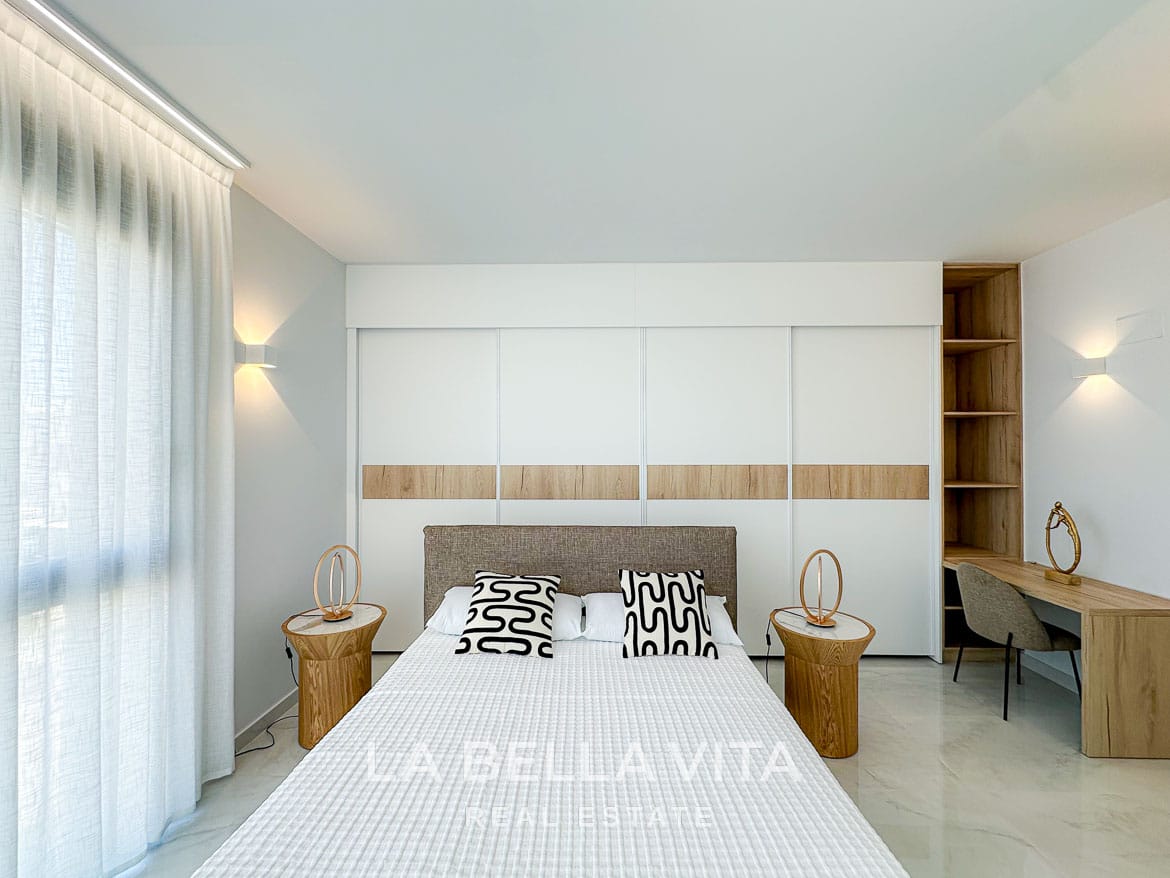 6-Bedroom Villa for Sale in Campoamor, Orihuela Costa – 27 Spacious 6-Bedroom Villa for Sale in Campoamor, Orihuela Costa – Lift, Private Pool, Basement & Garage