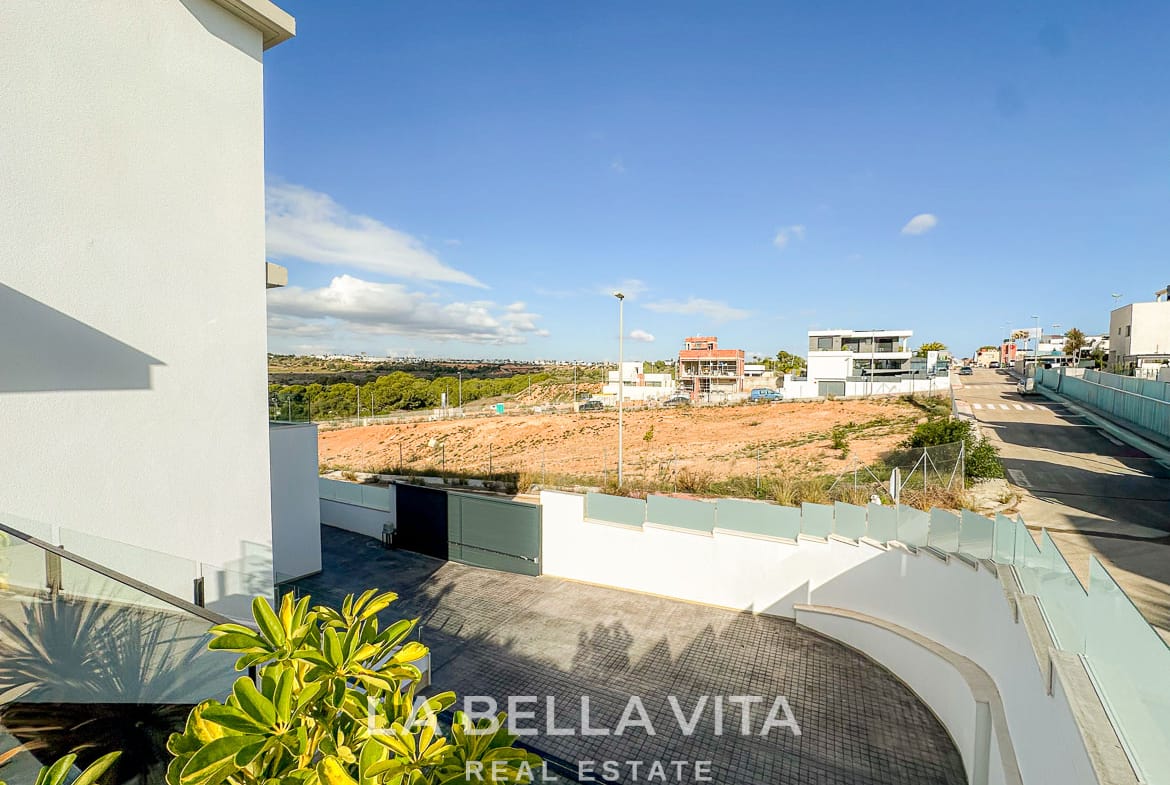 Spacious 6-Bedroom Villa for Sale in Campoamor, Orihuela Costa – Lift, Private Pool, Basement & Garage