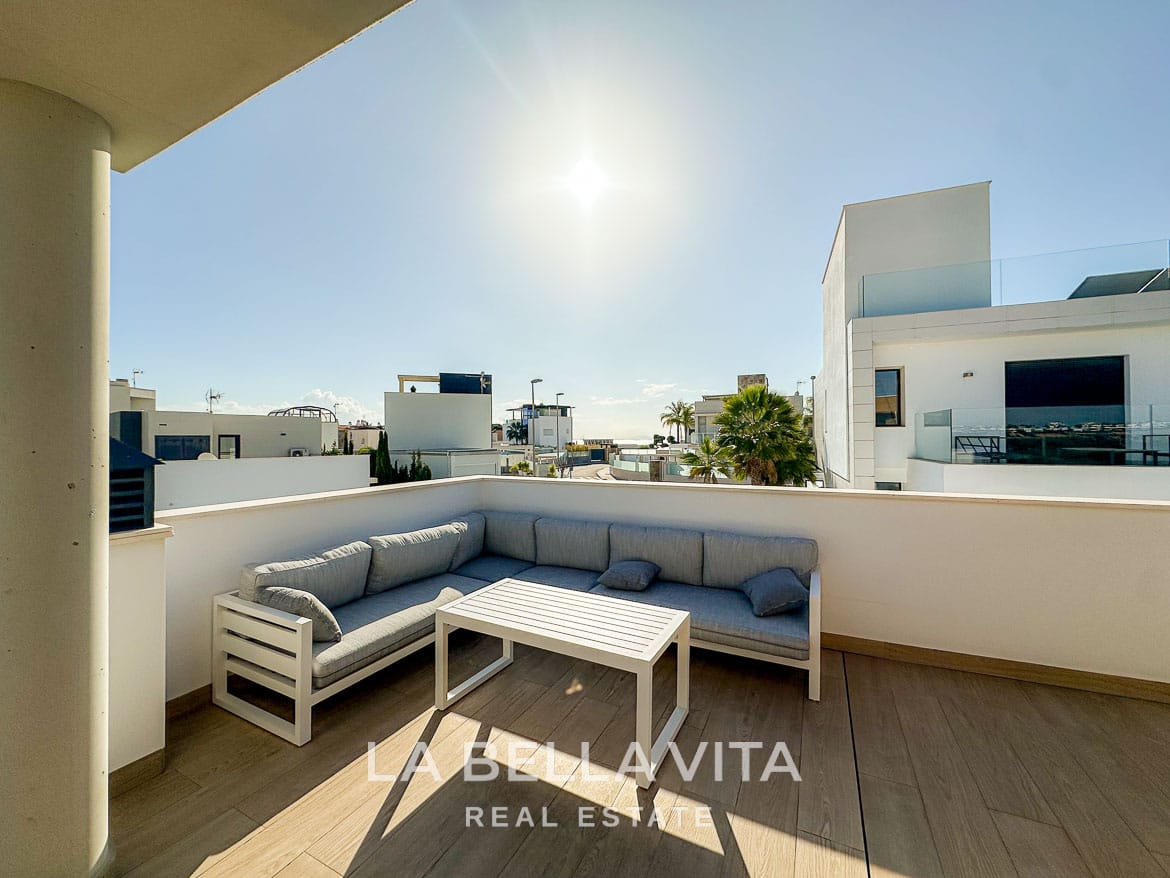 6-Bedroom Villa for Sale in Campoamor, Orihuela Costa – 50