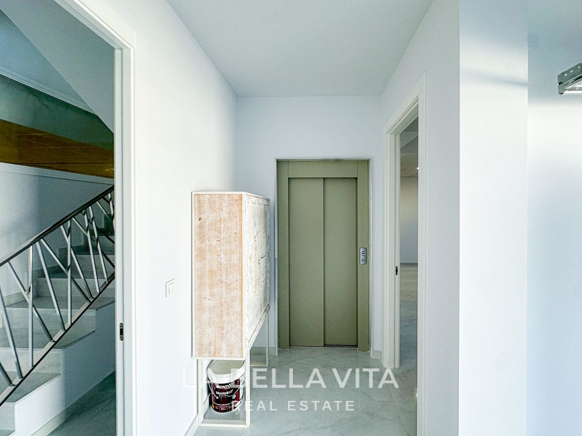 6-Bedroom Villa for Sale in Campoamor, Orihuela Costa – 55