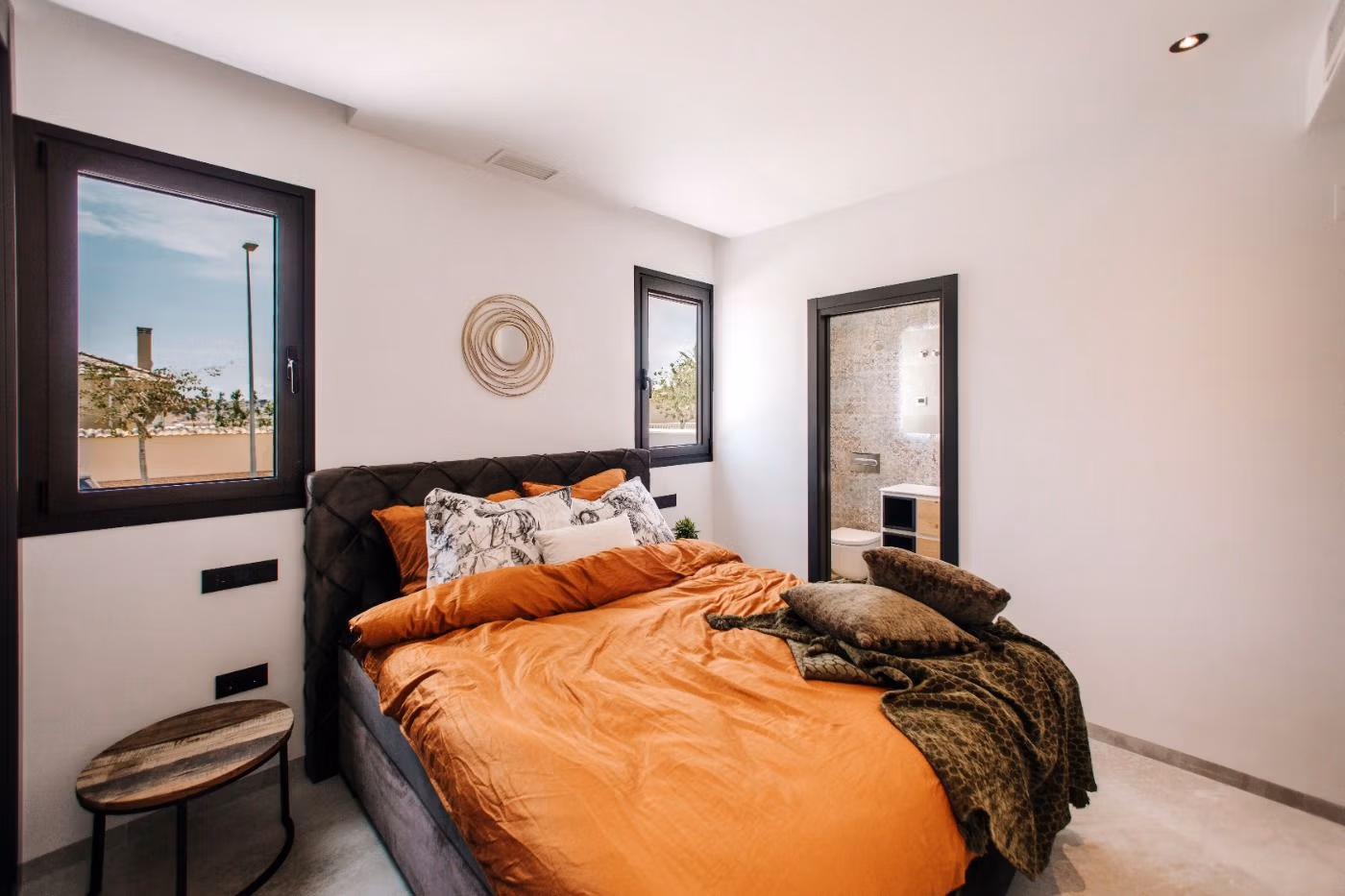 Luxuriöses, modernes Doppelhaus mit vier Schlafzimmern von La Marquesa Golf – Ciudad Quesada