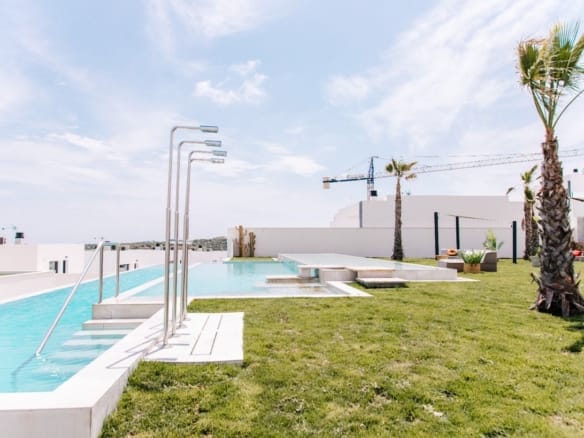 Key Ready 2 Bedroom Penthouse for sale by La Marquesa Golf – Rojales