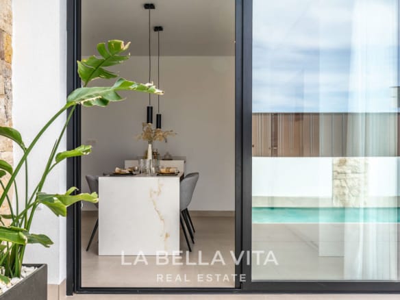 Single-Level New Build Villas for Sale in Roldán – Private Pool, Solarium & Village Lifestyle