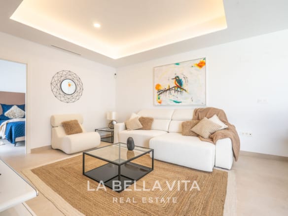 Single-Level New Build Villas for Sale in Roldán – Private Pool, Solarium & Village Lifestyle