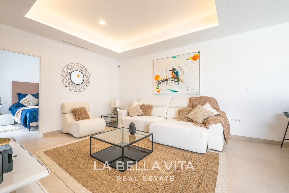 Single-Level New Build Villas for Sale in Roldán – Private Pool, Solarium & Village Lifestyle