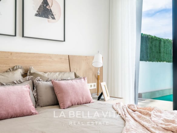 Single-Level New Build Villas for Sale in Roldán – Private Pool, Solarium & Village Lifestyle