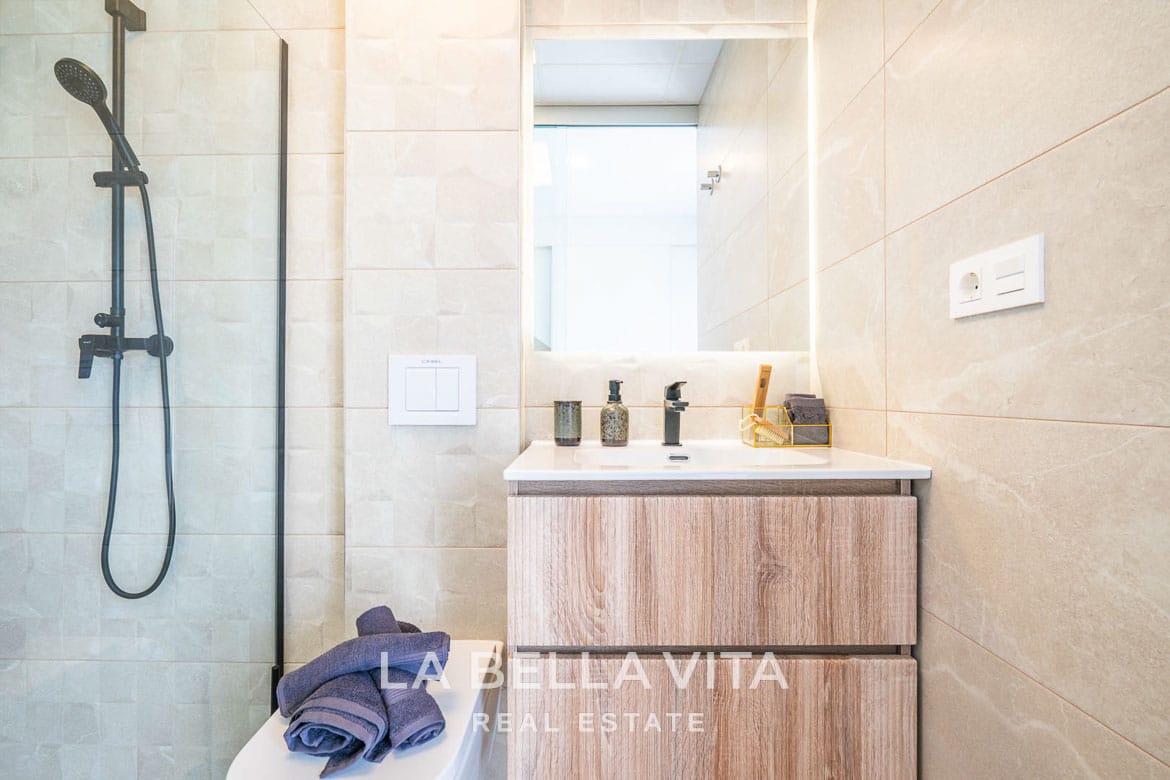 Single-Level New Build Villas for Sale in Roldán – Private Pool, Solarium & Village Lifestyle