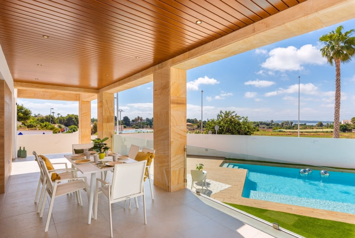Elegant 4 Bedroom New Build Villa with Private Pool for Sale in Ciudad Quesada