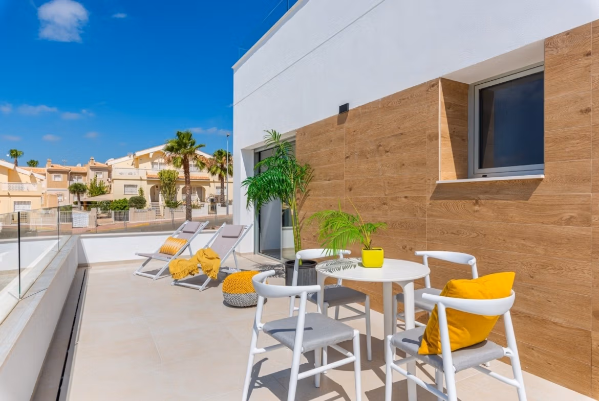 Elegant 4 Bedroom New Build Villa with Private Pool for Sale in Ciudad Quesada