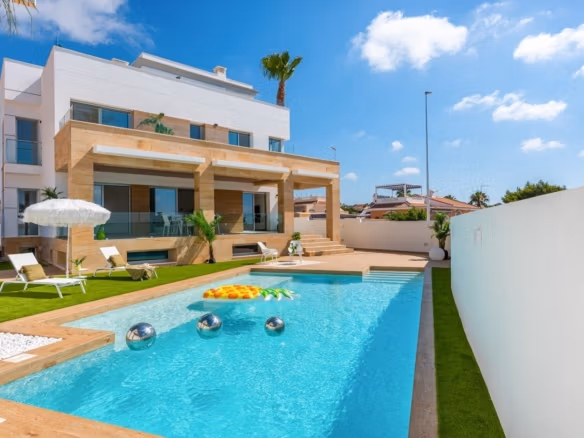 Elegant 4 Bedroom New Build Villa with Private Pool for Sale in Ciudad Quesada