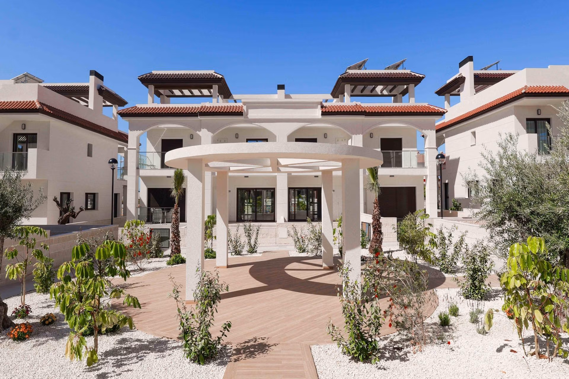 NEW-BUILD-RESIDENTIAL-COMPLEX-IN-ROJALES-34 Новопостроен средиземноморски апартамент с 3 спални на последния етаж и солариум за продажба в Сиудад Кесада
