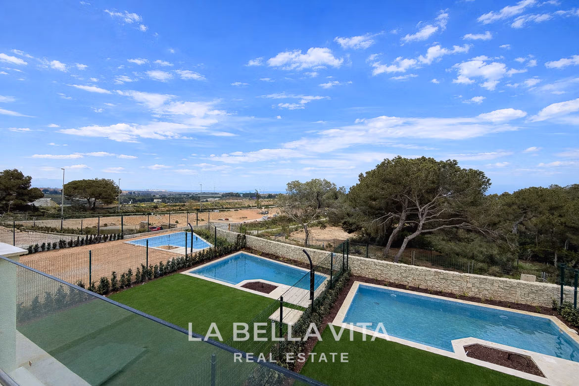New Build Frontline Villas with Private Pool for Sale in Lo Romero Golf, Pilar de la Horadada