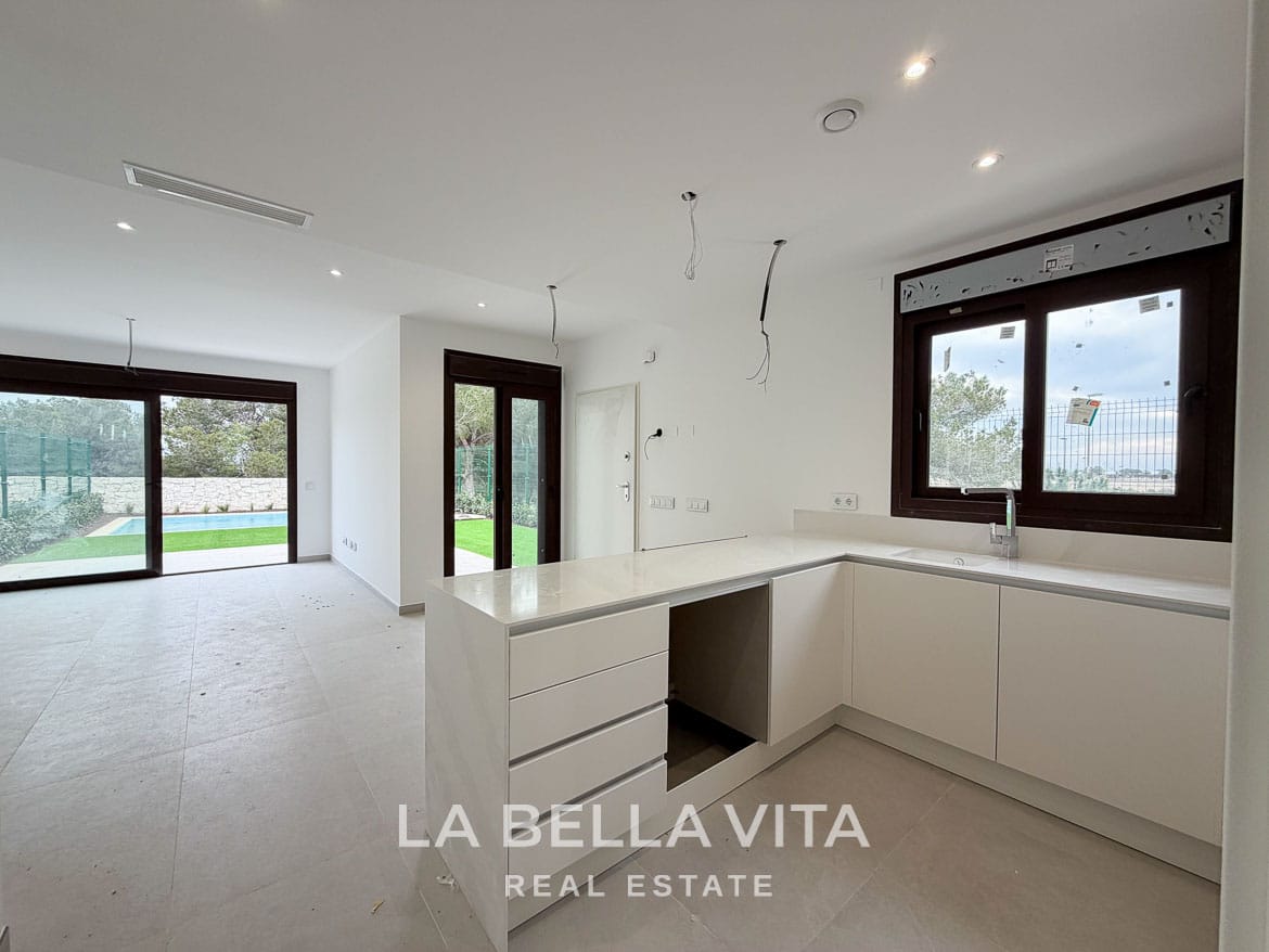 New Build Golf Villas with Sea Views for sale in Lo Romero, Pilar de la Horadada-13