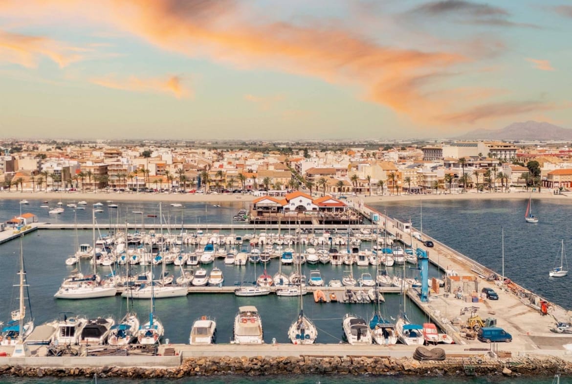 Coastal New Build 3 bedroom Penthouse Apartment for sale in Los Alcázares