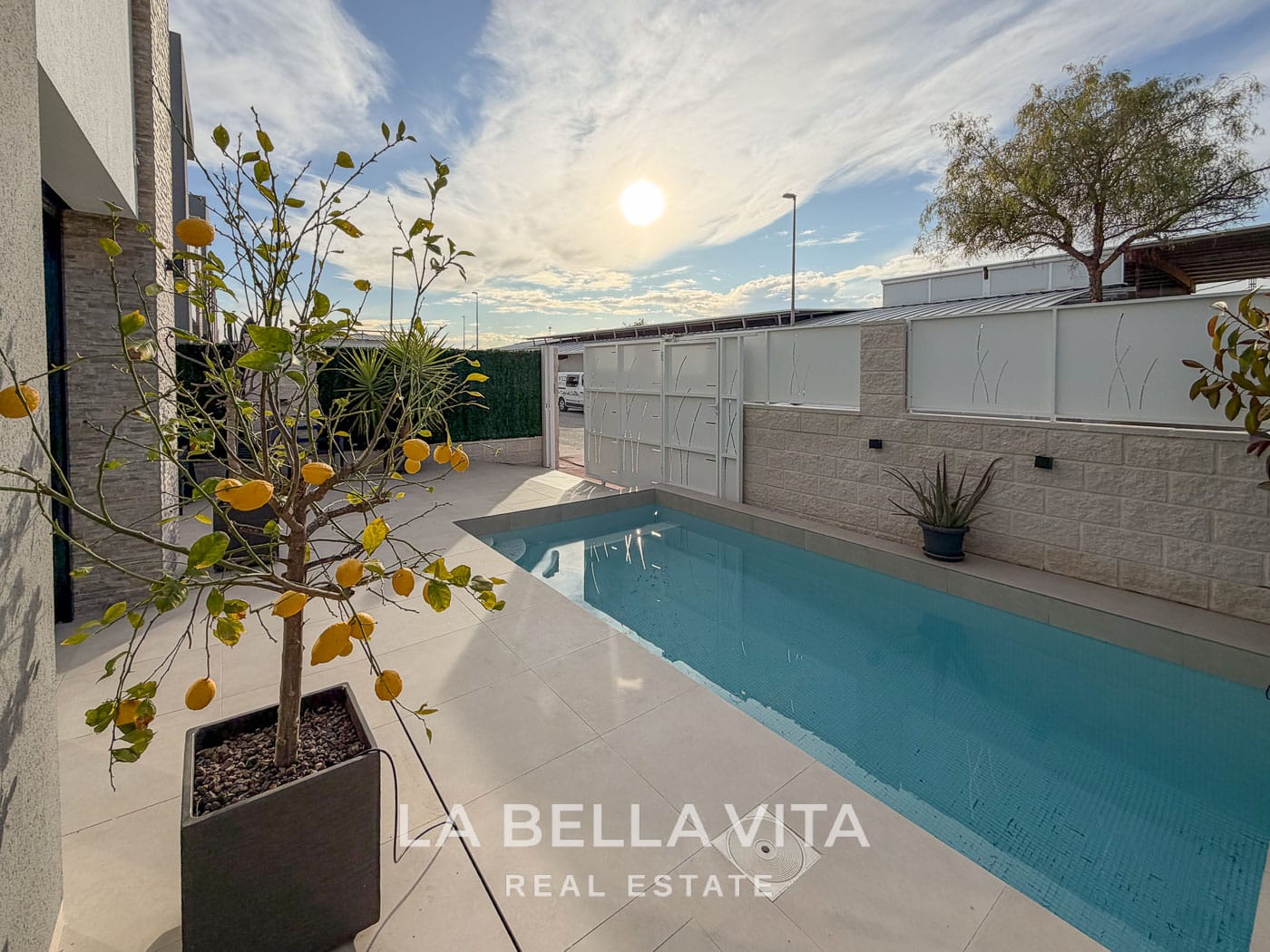 Modern Resale Villa Saito with private pool for sale in San Fulgencio, Costa Blanca South-09