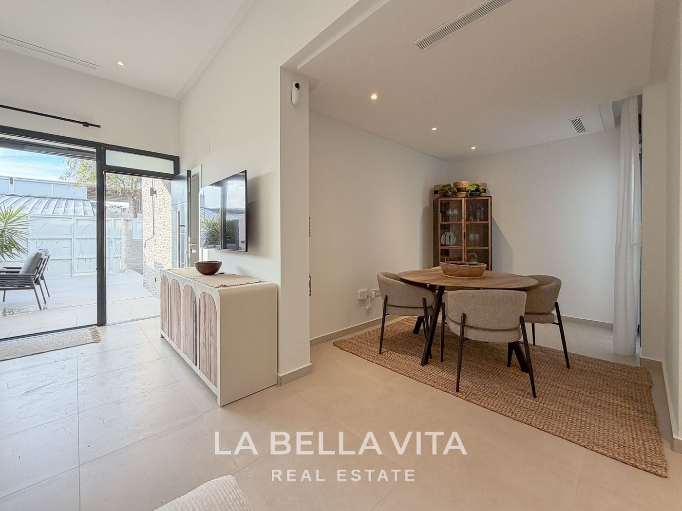 Modern Resale Villa Saito with private pool for sale in San Fulgencio, Costa Blanca South-16