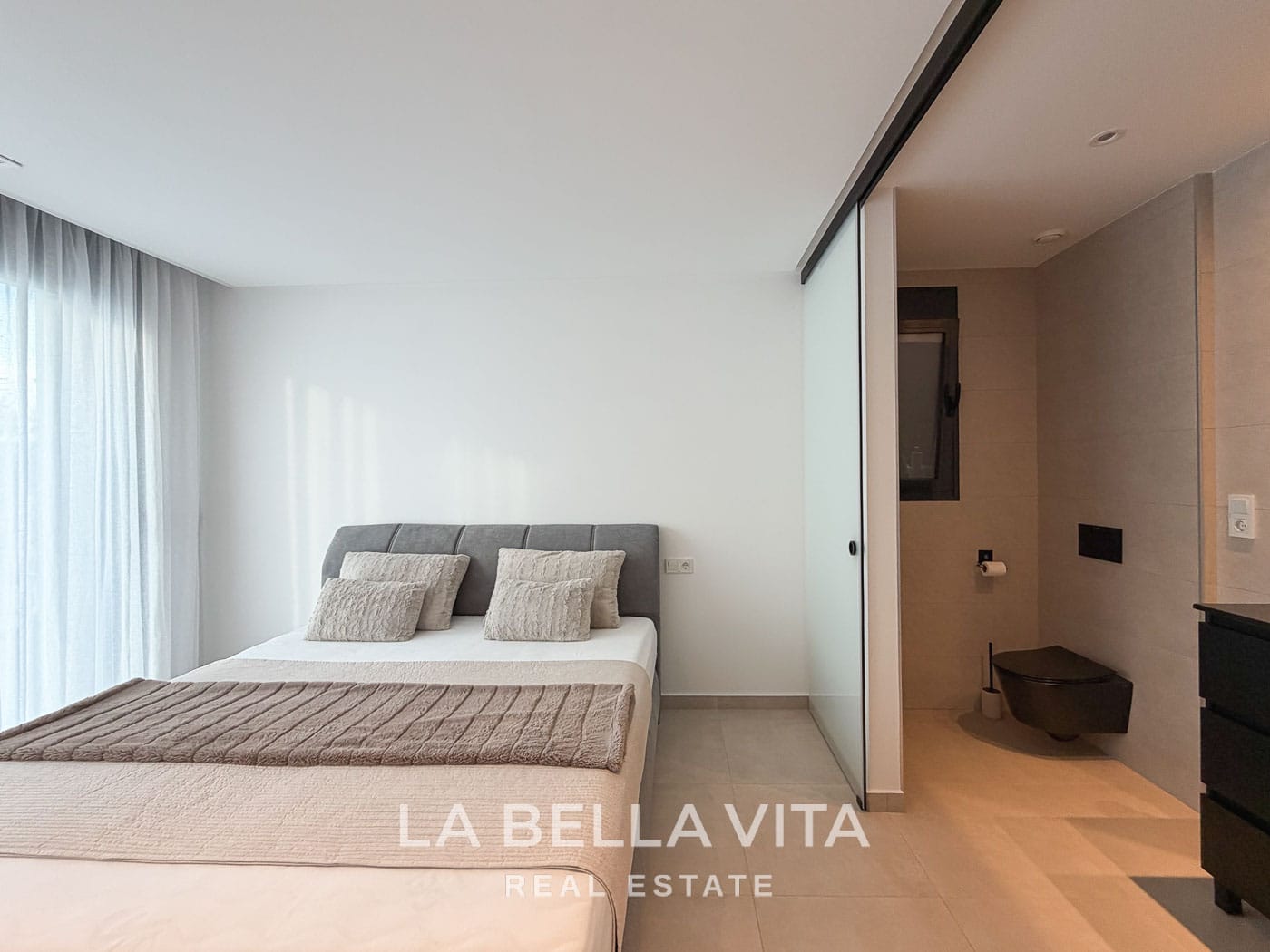 Modern Resale Villa Saito with private pool for sale in San Fulgencio, Costa Blanca South-31