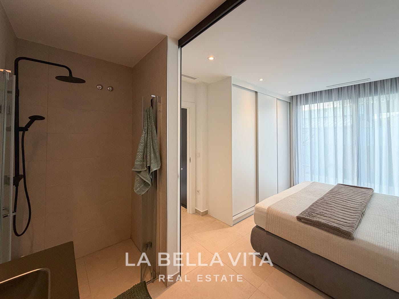 Modern Resale Villa Saito with private pool for sale in San Fulgencio, Costa Blanca South-35