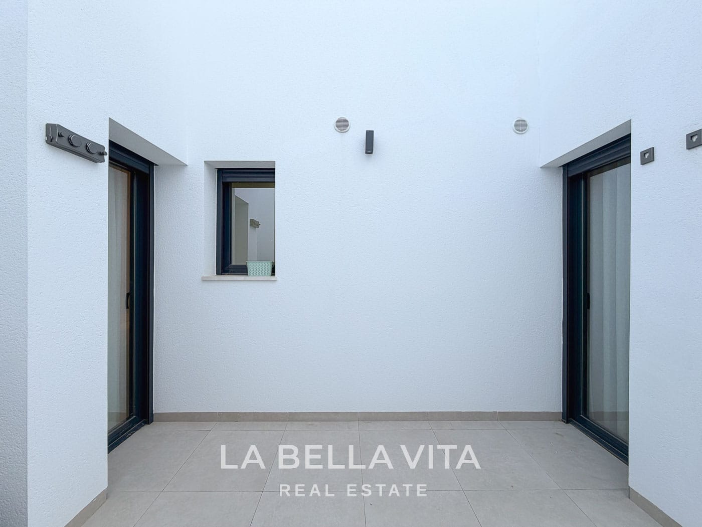 Modern Resale Villa Saito with private pool for sale in San Fulgencio, Costa Blanca South-49