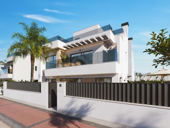 4 Bedroom New Build Houses with Garage for Sale at Santa Rosalía Lake & Life Resort, Murcia