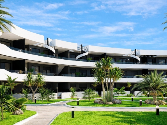 New Build 2 Bedroom Penthouse Apartment with Solarium for Sale in La Serena Golf, Los Alcázares