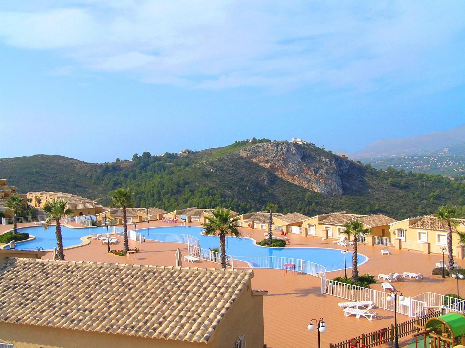 New Build Apartments for Sale in Cumbre del Sol with Sea Views and Excellent Communal Areas