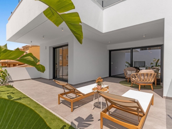 New Build Apartments for Sale in Cumbre del Sol with Sea Views and Excellent Communal Areas