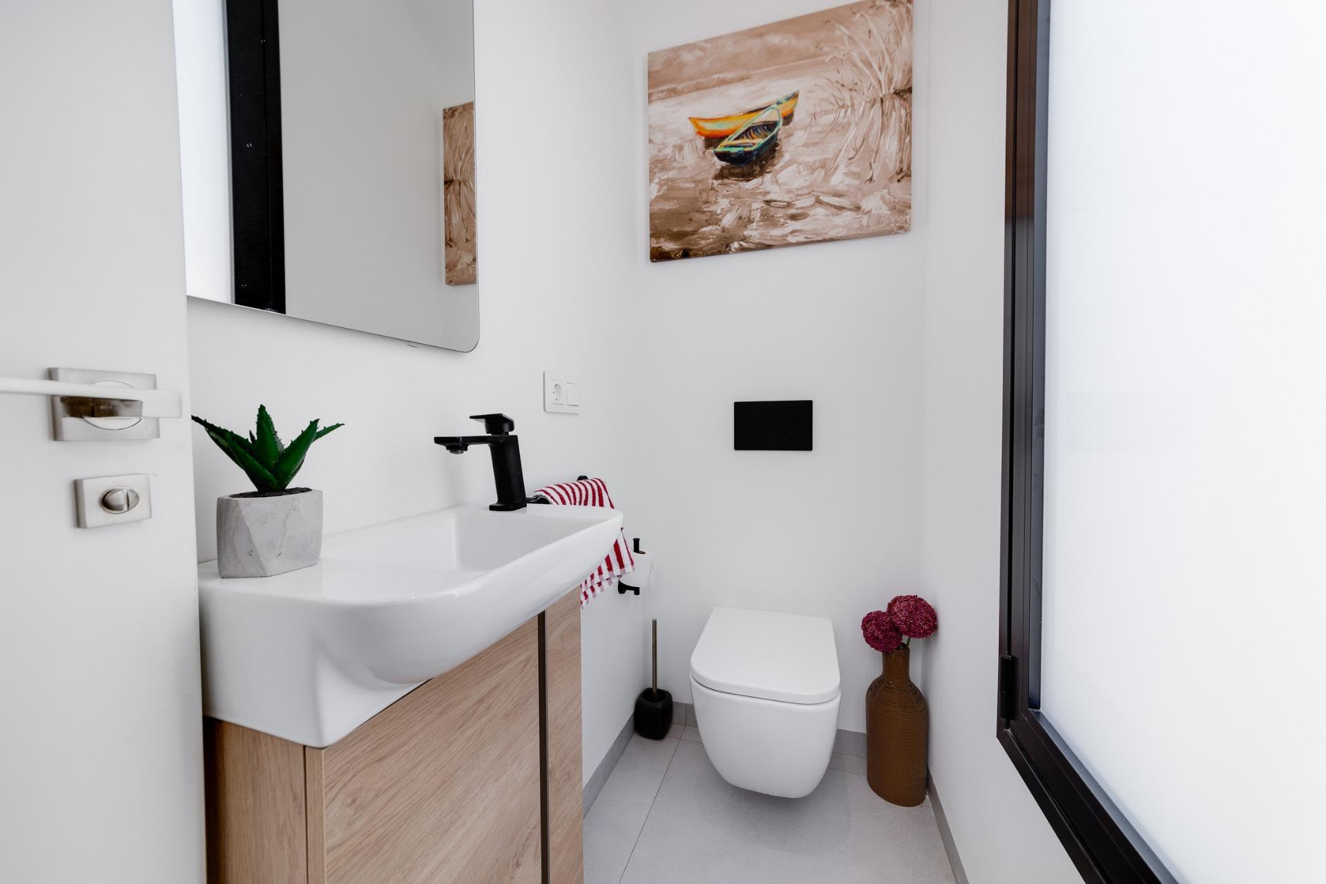 NEW-BUILD-VILLAS-IN-PILAR-DE-LA-HORADADA-ON-THE-GOLF-COURSE-11