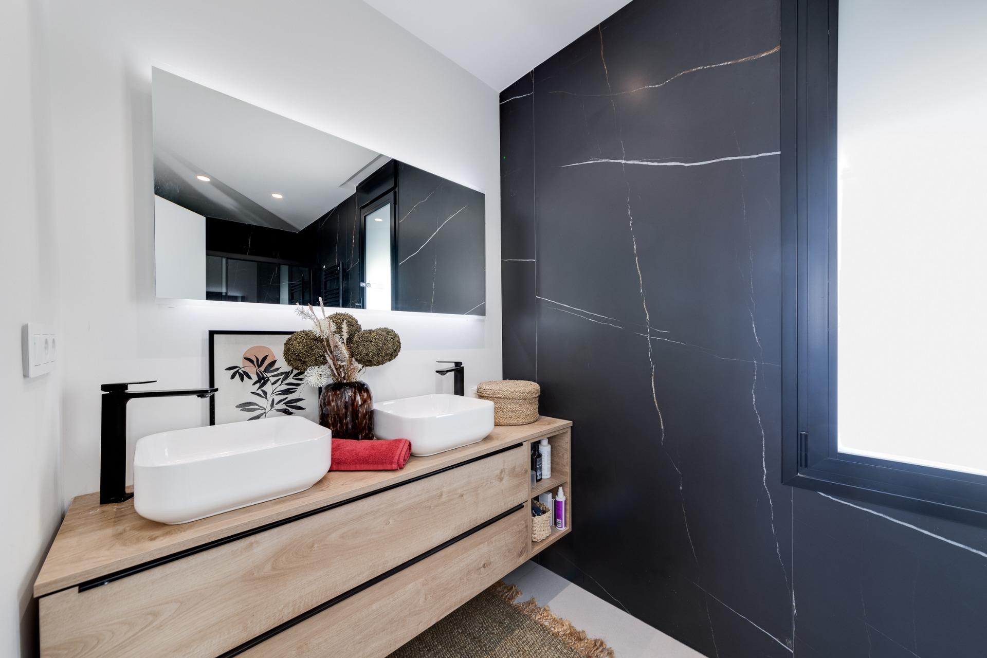 NEW-BUILD-VILLAS-IN-PILAR-DE-LA-HORADADA-ON-THE-GOLF-COURSE-12