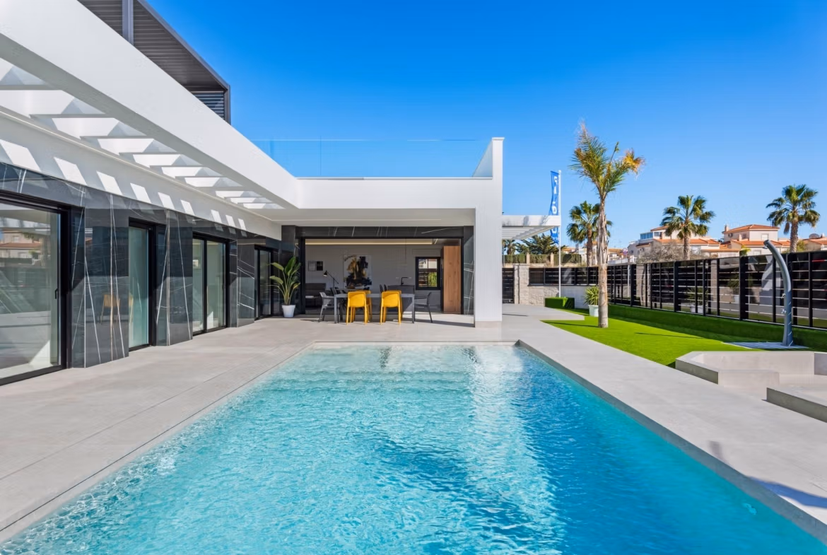New Build Luxury Detached Villas for Sale in La Finca Golf, Algorfa