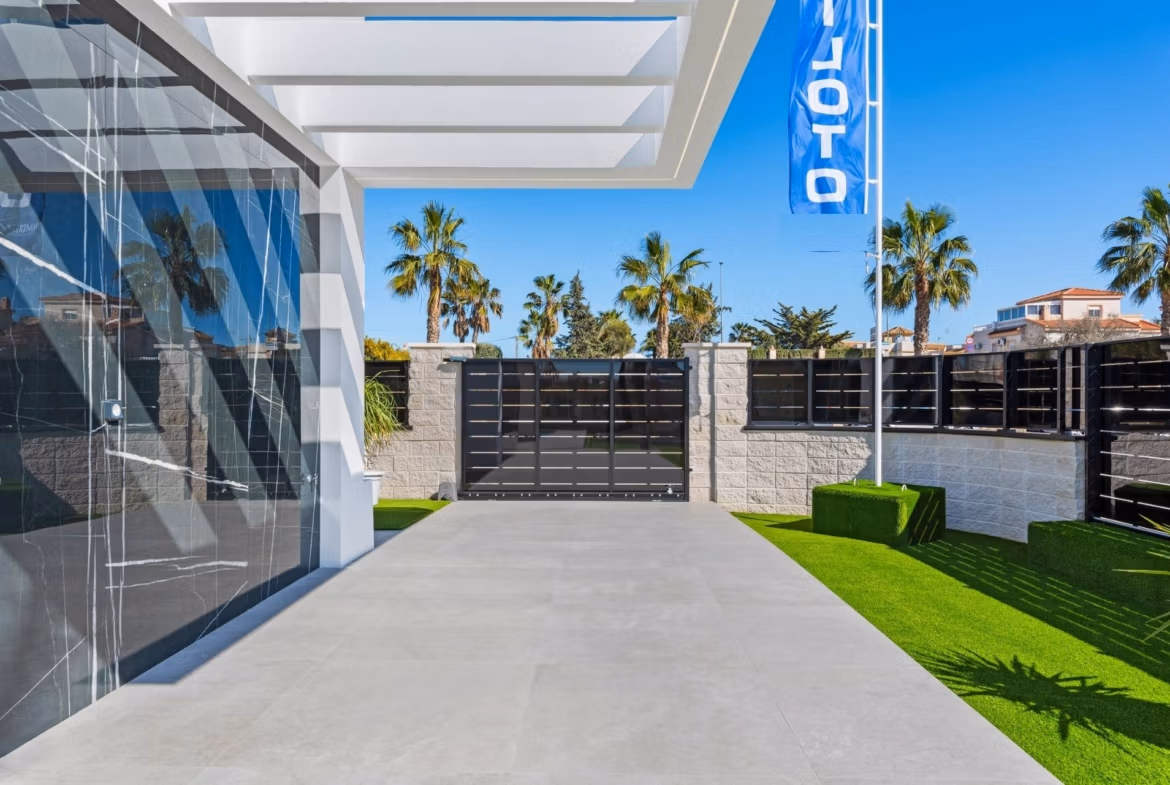 New Build Luxury Detached Villas for Sale in La Finca Golf, Algorfa