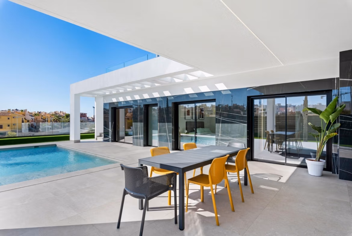 New Build Luxury Detached Villas for Sale in La Finca Golf, Algorfa