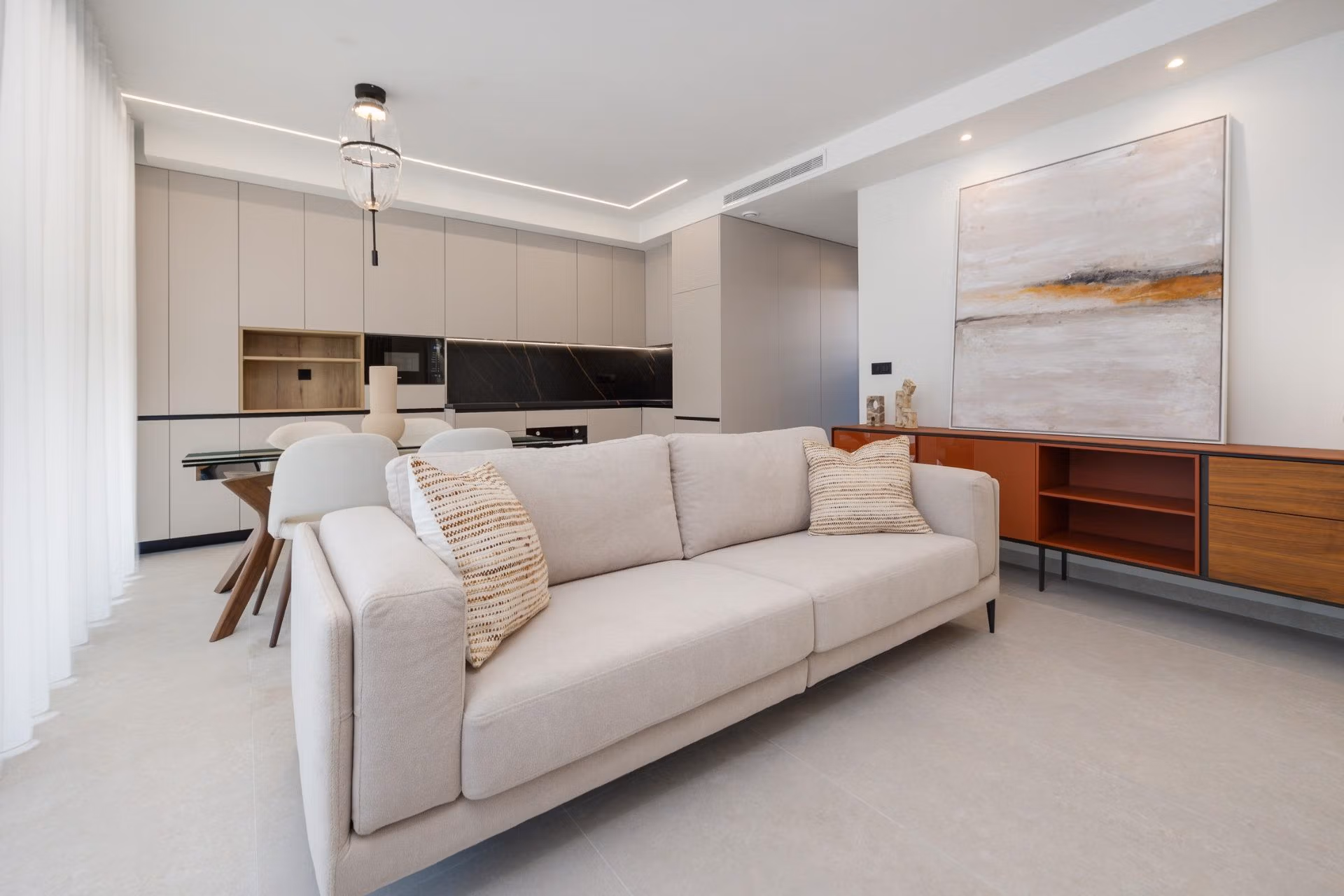 New Build Residential Complex of Apartments for Sale Near the Beach in Guardamar del Segura