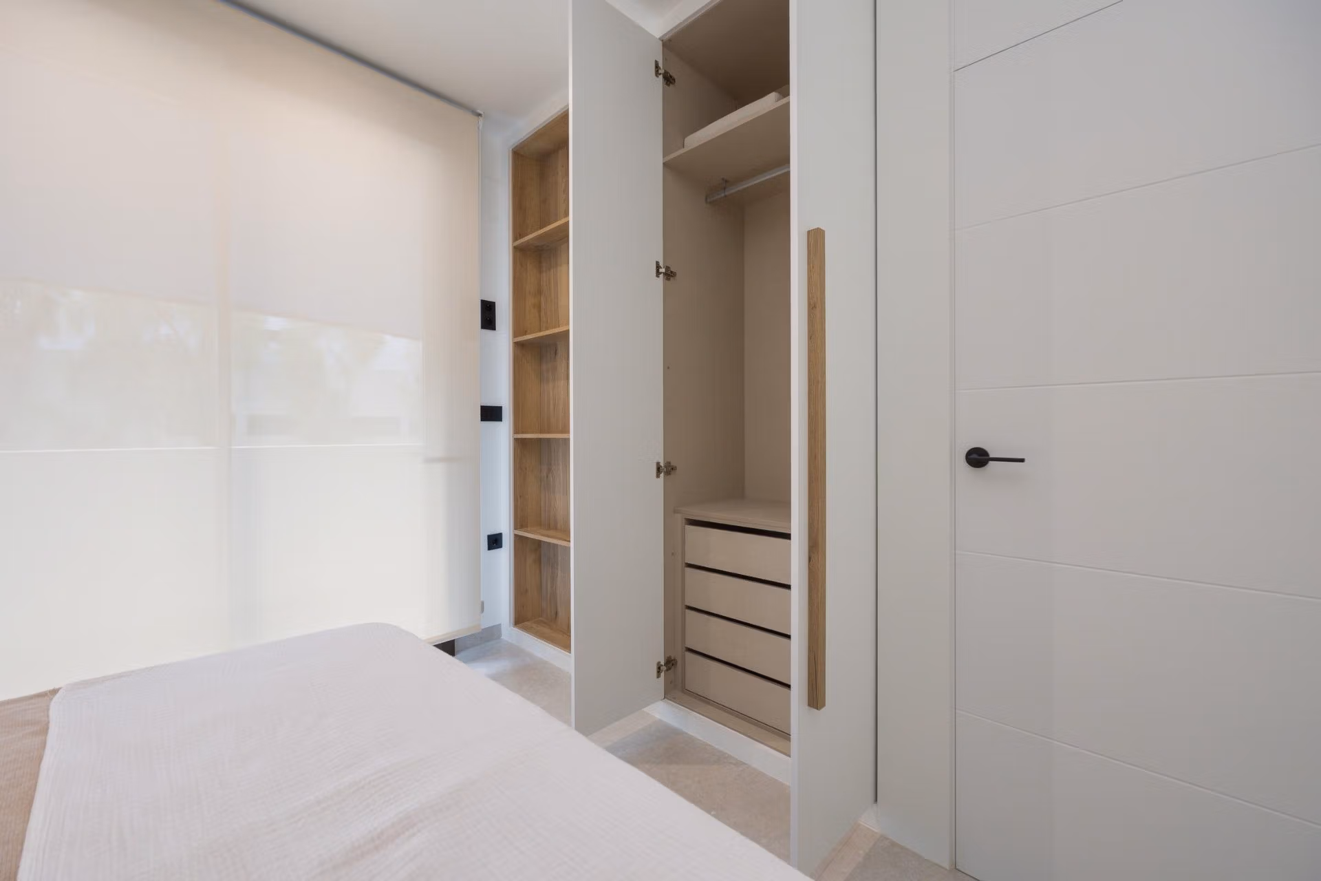 New Build Residential Complex of Apartments for Sale Near the Beach in Guardamar del Segura