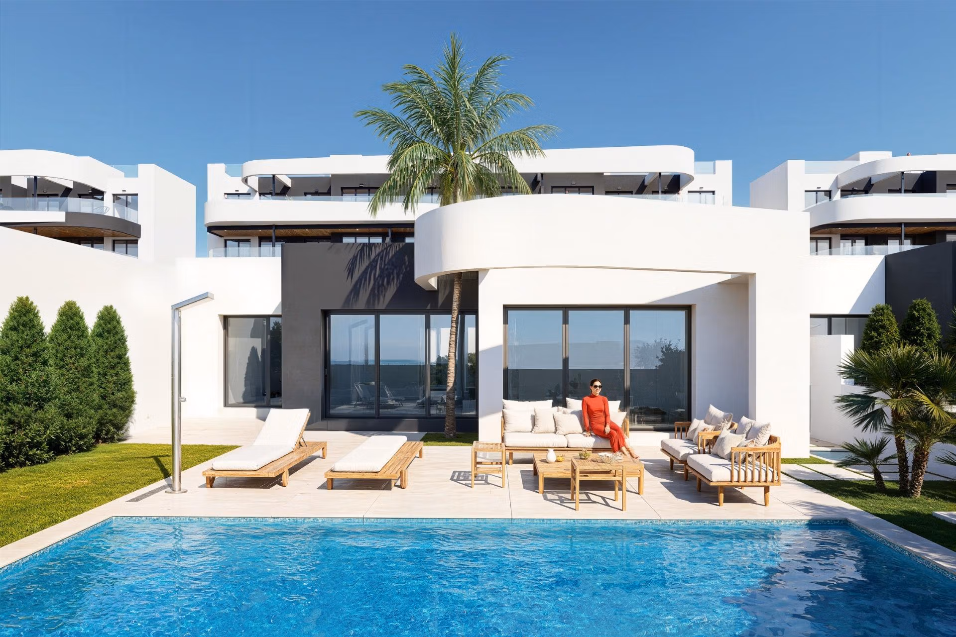 Second Phase: New Build 2 and 3 bedroom frontline golf Apartments for Sale in La Serena Golf, Los Alcázares