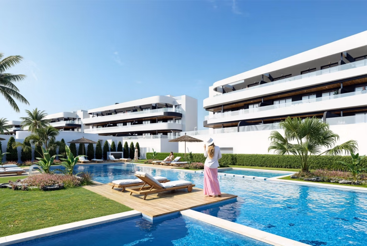 Second Phase: New Build 2 and 3 bedroom frontline golf Apartments for Sale in La Serena Golf, Los Alcázares
