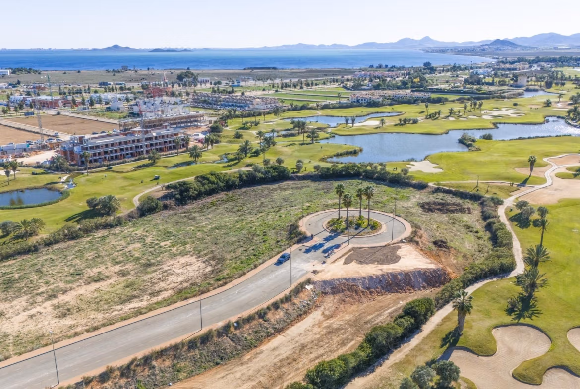 First Phase: New Build 2 and 3 bedroom Apartments for Sale in La Serena Golf, Los Alcázares