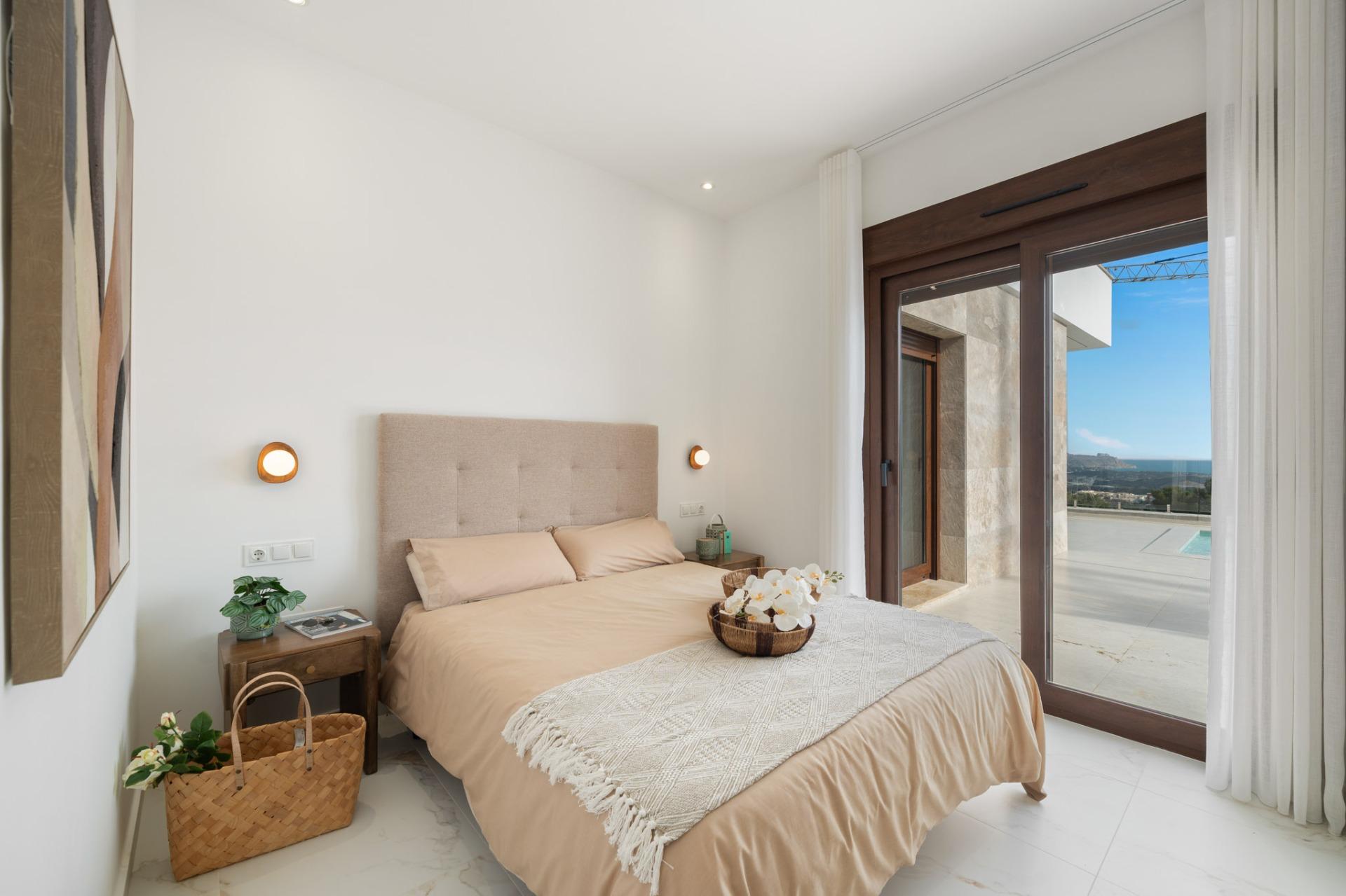Impresionante villa de obra nueva con vistas al mar y piscina privada en venta en Polop