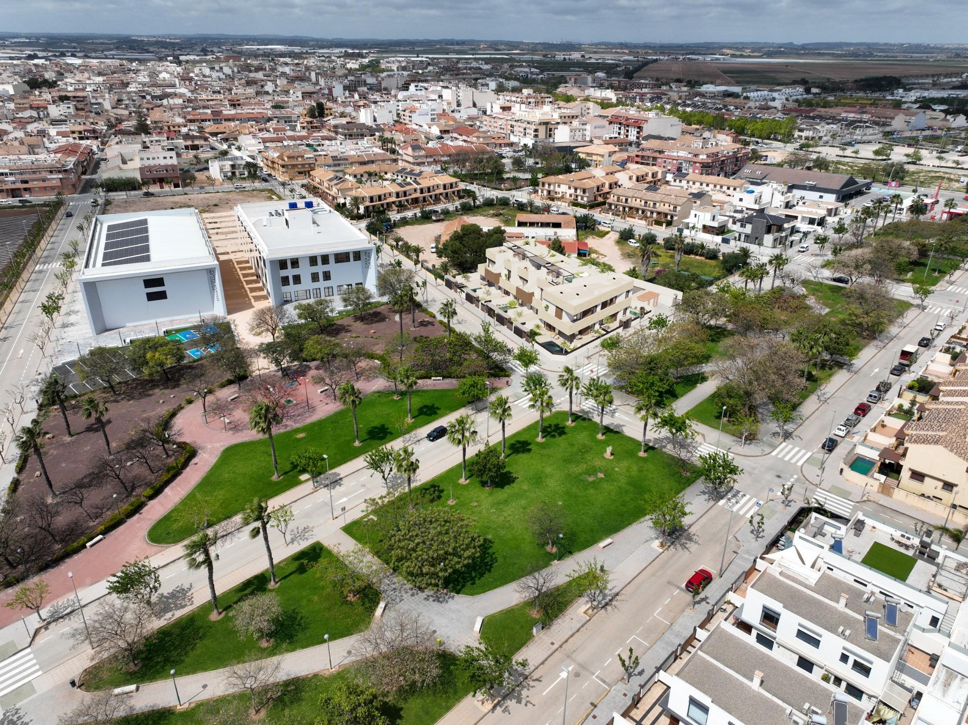 Modern New Build 3 Bedroom Ground Floor Apartment with Private Pool for Sale in Pilar de la Horadada