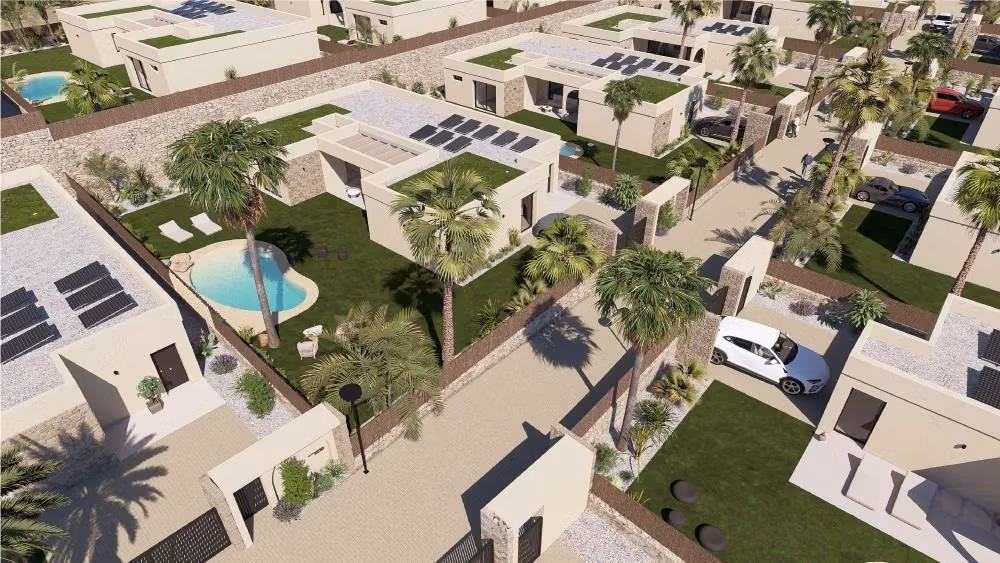 Villas contemporaines de plain-pied à Altaona Golf Resort Murcia 2 Vue aérienne d’une villa de plain-pied de 4 chambres avec piscine privée et jardin à Altaona Golf Resort, Murcie.