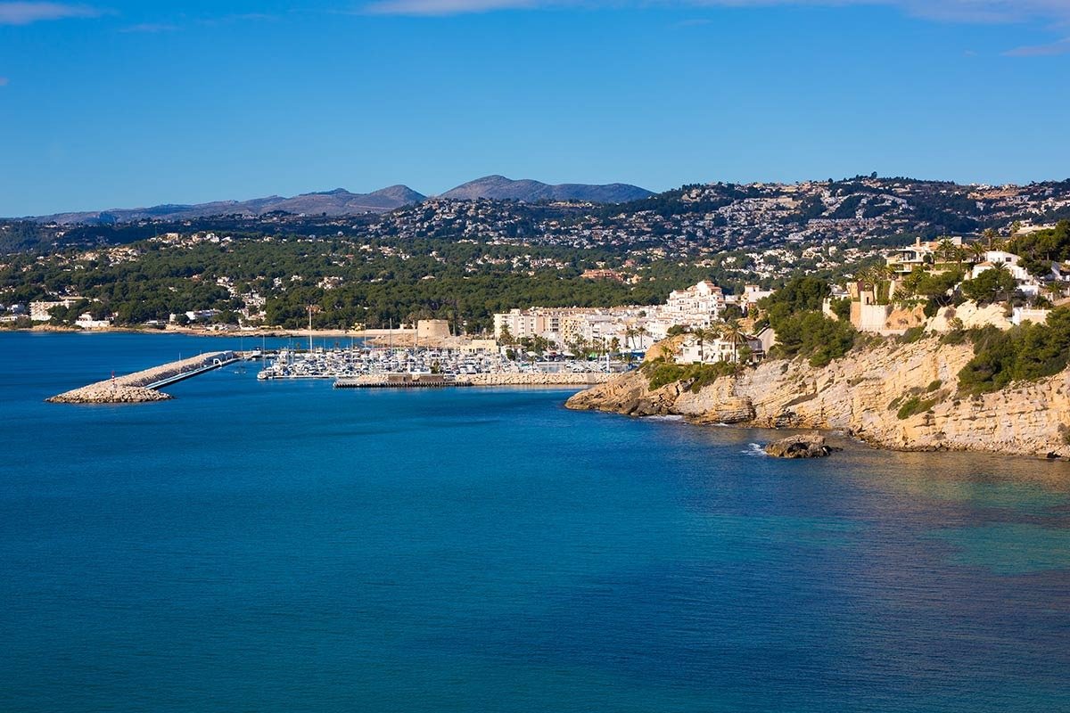 Architectural 5 Bedroom Luxury Villa with Sea Views for Sale in Moraira