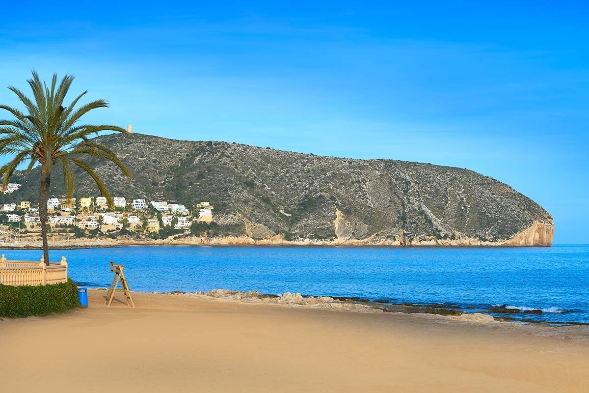 Architectural 5 Bedroom Luxury Villa with Sea Views for Sale in Moraira
