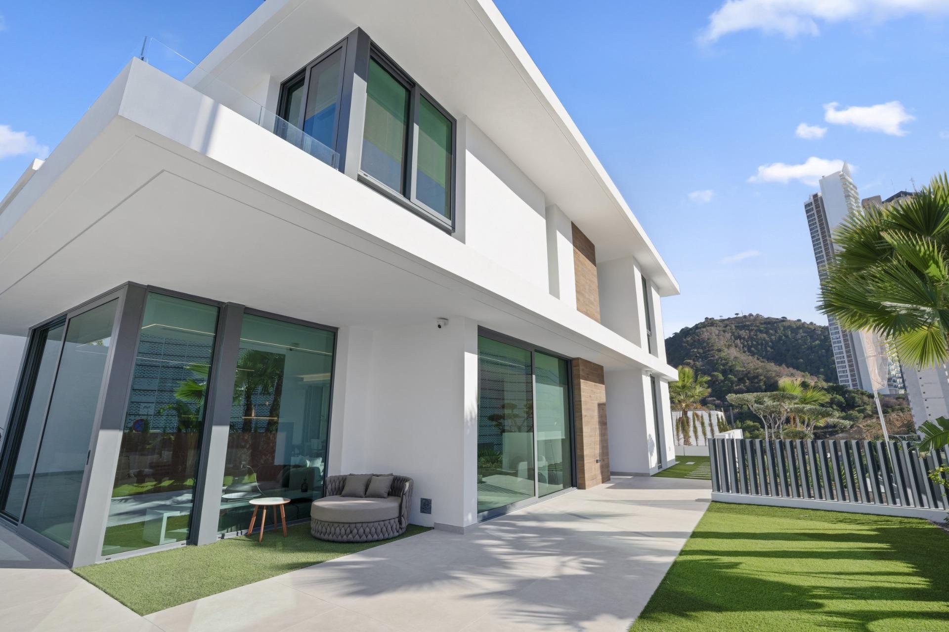 Luxury-New-Build-Villas-in-Rincon-de-Loix-Benidorm-with-Private-Pool-2 Grand 4 Bedroom New Build Villa with Private Pool and Basement for Sale in Rincón de Loix, Benidorm